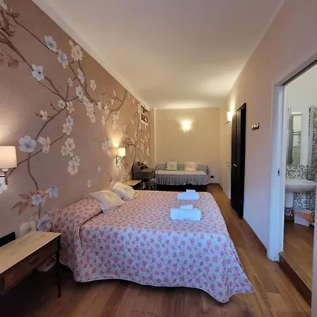 Baribello - 3 Bedrooms 3 Bathrooms - Station Apartman Bari