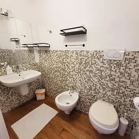 Baribello - 3 Bedrooms 3 Bathrooms - Station *